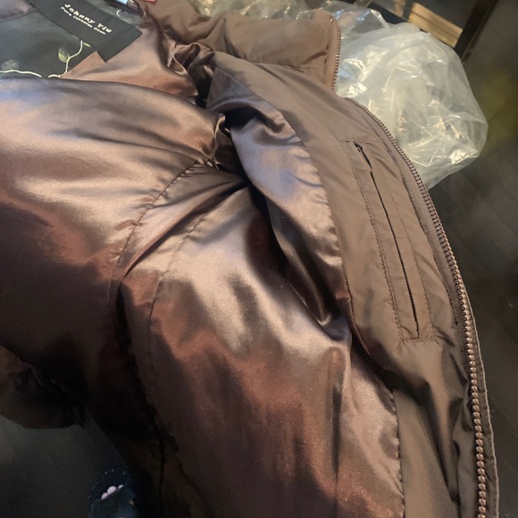 Johnny Yiu Down Jacket with Fox Fur - Picture 4 of 14